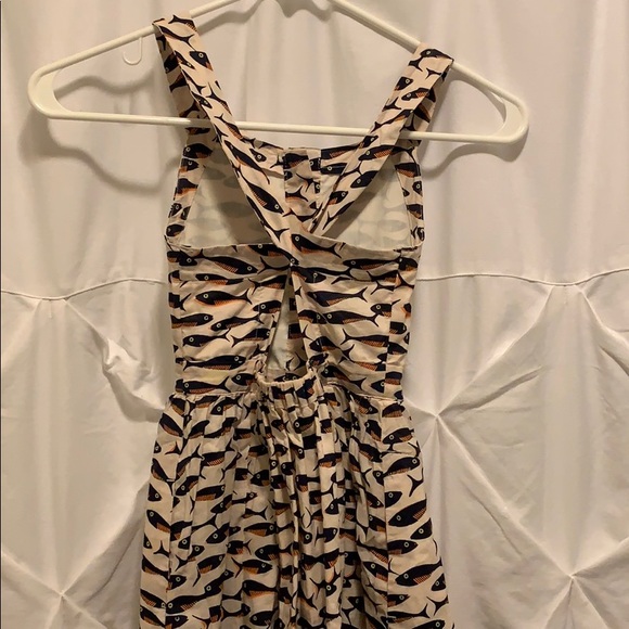 Crewcuts fish dress open back w pockets size 5 - Picture 7 of 9